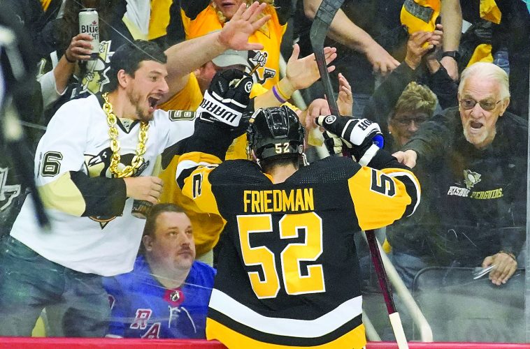 Penguins get crushing win for 3-1 lead
